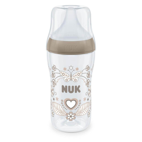 Nuk Perfect Match Temperature Control PP Шише със силиконов биберон М 3М+ 260 мл Сърце