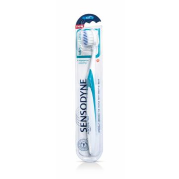 Sensodyne Advanced Clean Soft четка за зъби