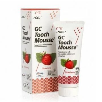  GC Tooth Mousse Реминерализиращ дентален крем с вкус на ягода 35 мл 