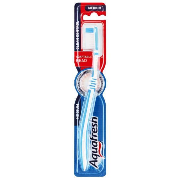 Aquafresh Clean Control Medium Четка за зъби