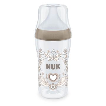 Nuk Perfect Match Temperature Control PP Шише със силиконов биберон М 3М+ 260 мл Сърце