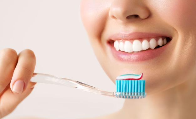 Как да изберем четката и пастата си за зъби