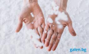 Напукани ръце през зимата: причини и бързо възстановяване